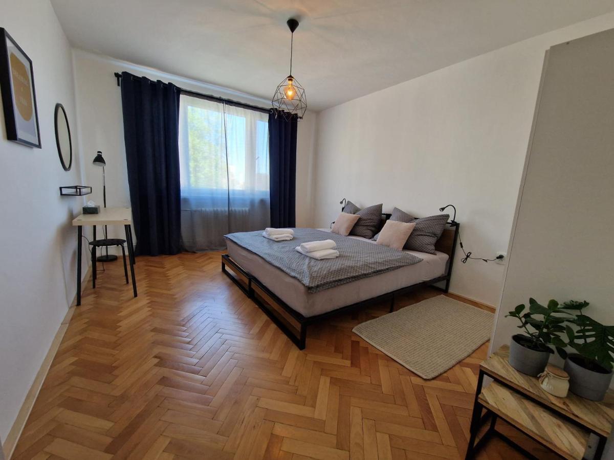 Pelclova Apartment Ostrava Exterior foto